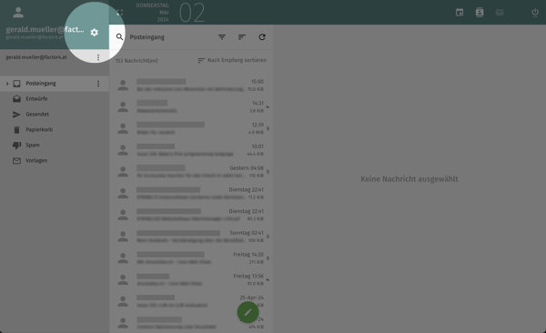 Posteingang Webmailer mit Link zu den Einstellungen